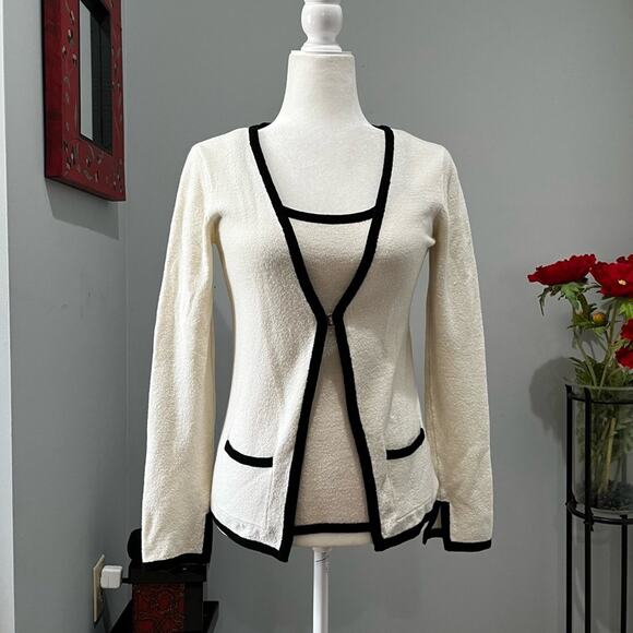 NEW Bebe Two Tone Contrast Boucle Knit Cardigan Sweater Colorblock Twin Set S - Picture 6 of 16